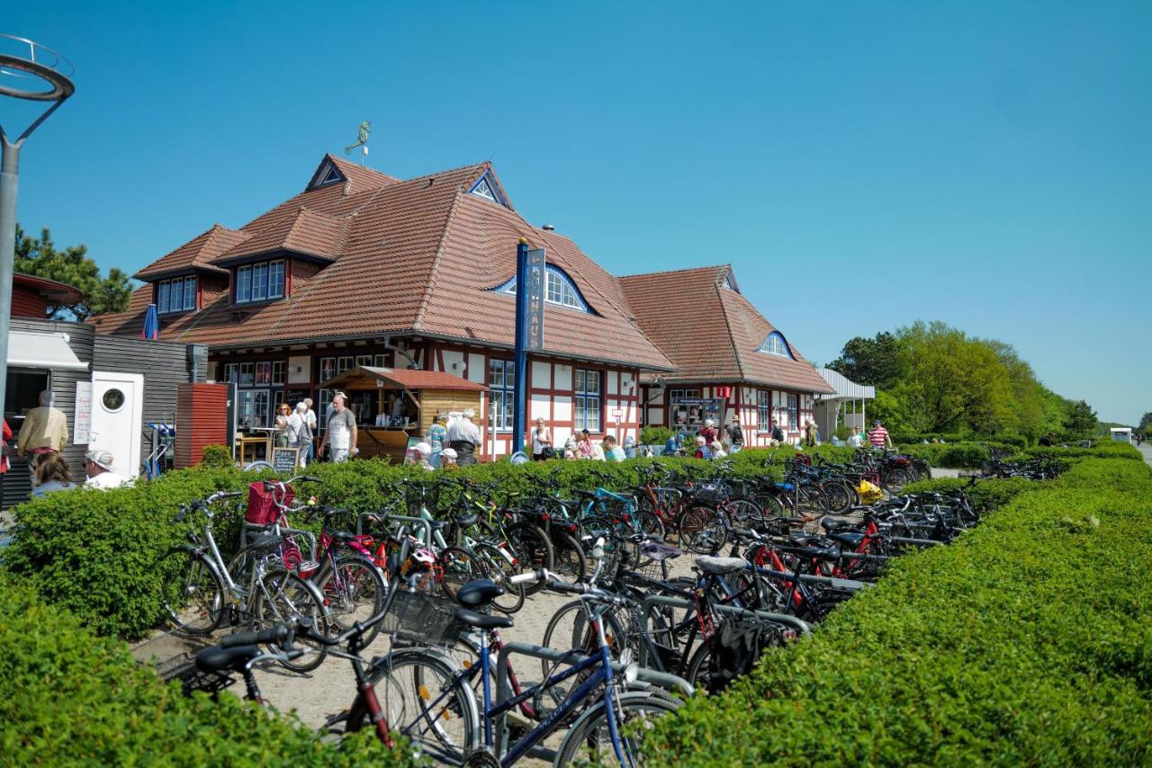Ferienwohnungen Meerfarbig Zingst - Haustierfrei -Terrasse Mit Strandkorb Oder Balkon - E-Ladesaeule - Parkplatz - Wlan - Fahrradschuppen - Waschtrockner - Ruhig Und Zentral - Nichtraucher 外观 照片