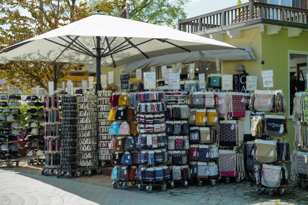 Ferienwohnungen Meerfarbig Zingst - Haustierfrei -Terrasse Mit Strandkorb Oder Balkon - E-Ladesaeule - Parkplatz - Wlan - Fahrradschuppen - Waschtrockner - Ruhig Und Zentral - Nichtraucher 外观 照片